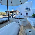 Вилла Alessandra With Massive Pool By Diles Mykonos Town