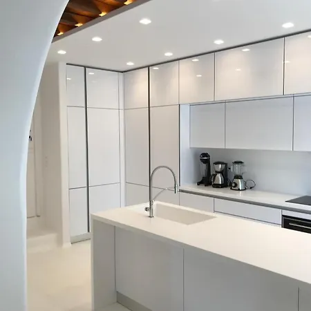 Alessandra With Massive Pool By Diles Вилла *