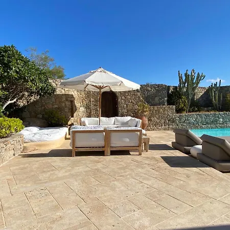 Alessandra With Massive Pool By Diles Вилла *