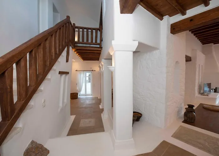 Alessandra With Massive Pool By Diles Villa Mykonos Town