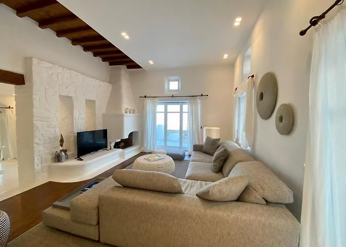 Villa Alessandra With Massive Pool By Diles Mykonos Town