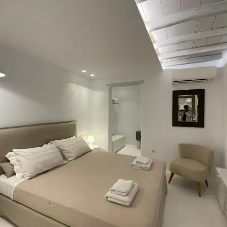 Villa Alessandra With Massive Pool By Diles Mykonos Town