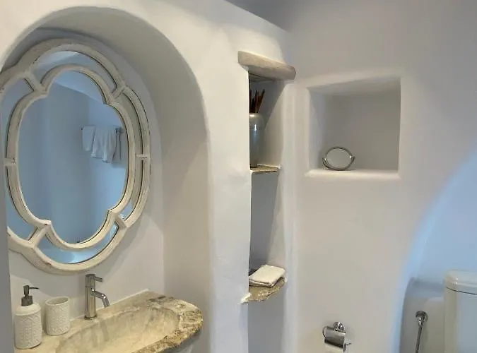 Alessandra With Massive Pool By Diles 别墅