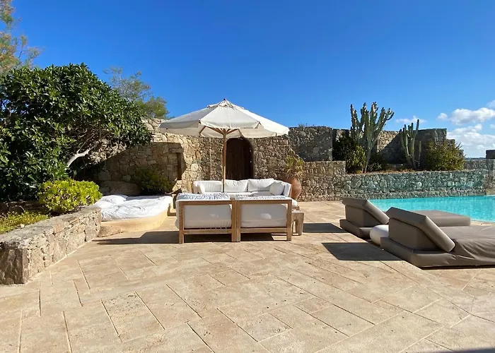 Alessandra With Massive Pool By Diles 别墅 *