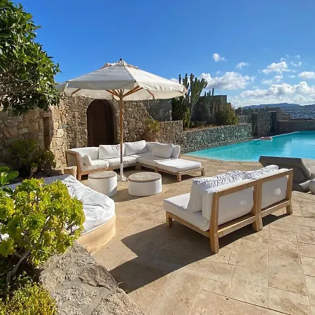 Alessandra With Massive Pool By Diles Willa *