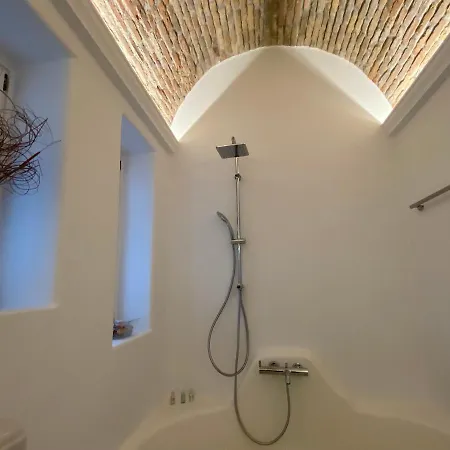 Willa Alessandra With Massive Pool By Diles Mykonos Town