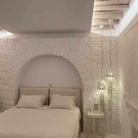 Alessandra With Massive Pool By Diles Mykonos Town